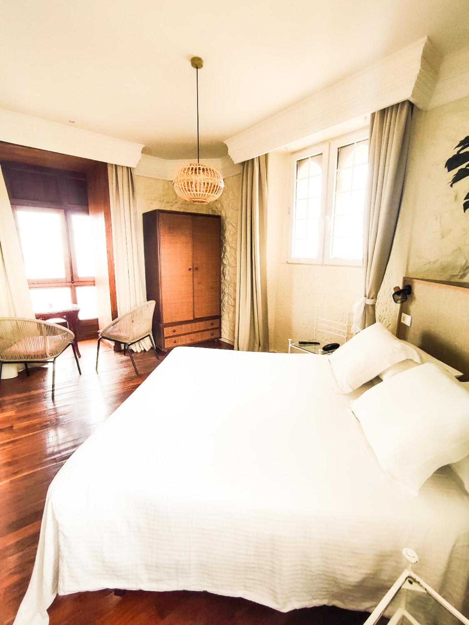 Hotel El Castillo De Los Locos Suances Bagian luar foto